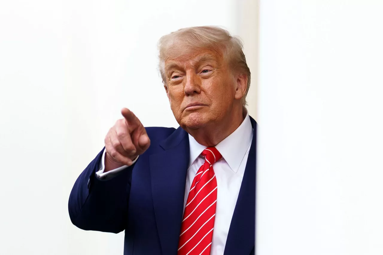 trump-senalando-efe