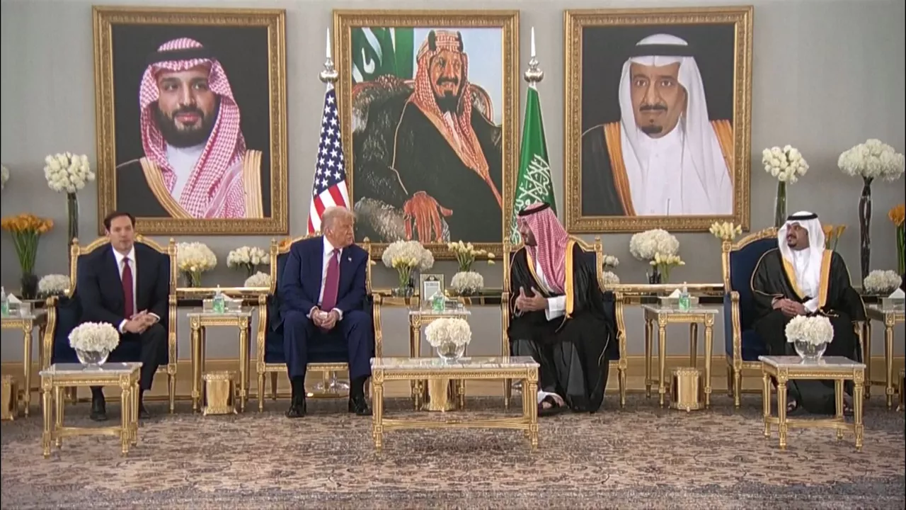 20250513101413_trump-arabia-saudi_