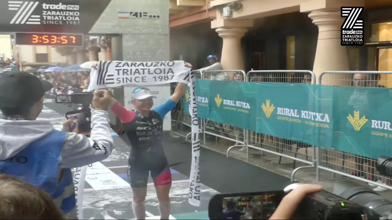 20250614194445_alanis-siffert-zarautz-triatlon_