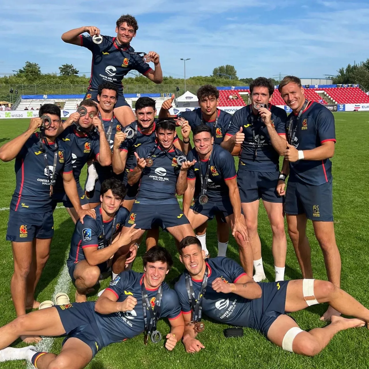 Anton Legorburu junto a sus compañeros de la selección. Foto: Federación Española de Rugby