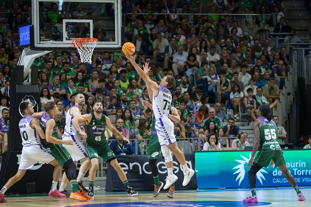 UNICAJA BILBAO BASKET