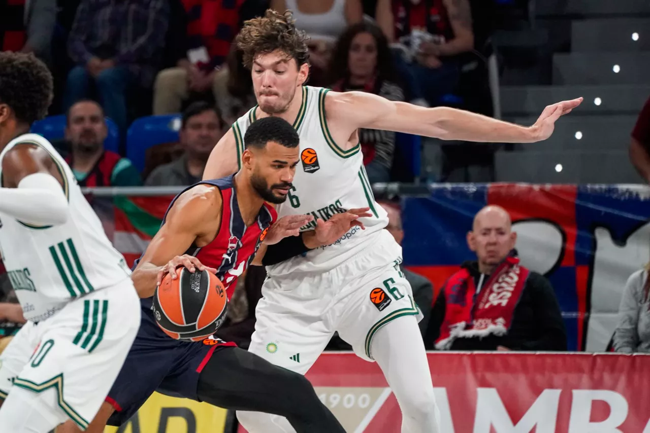 TIMOTHE_LUWAWU_CABARROT_BASKONIA_CEDI_OSMAN_PANATHINAIKOS_EFE