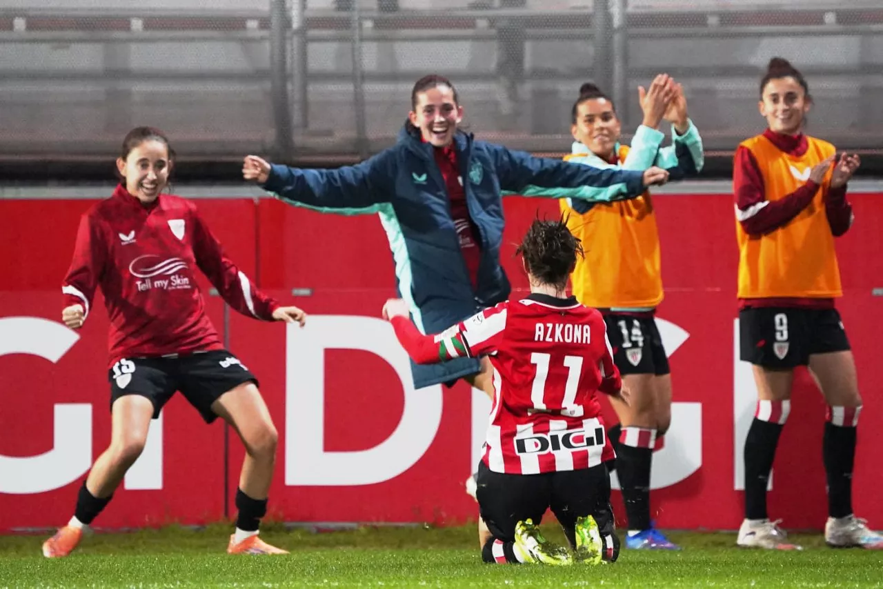 Athletic - Eibar Ane Azkona gola ospatzen