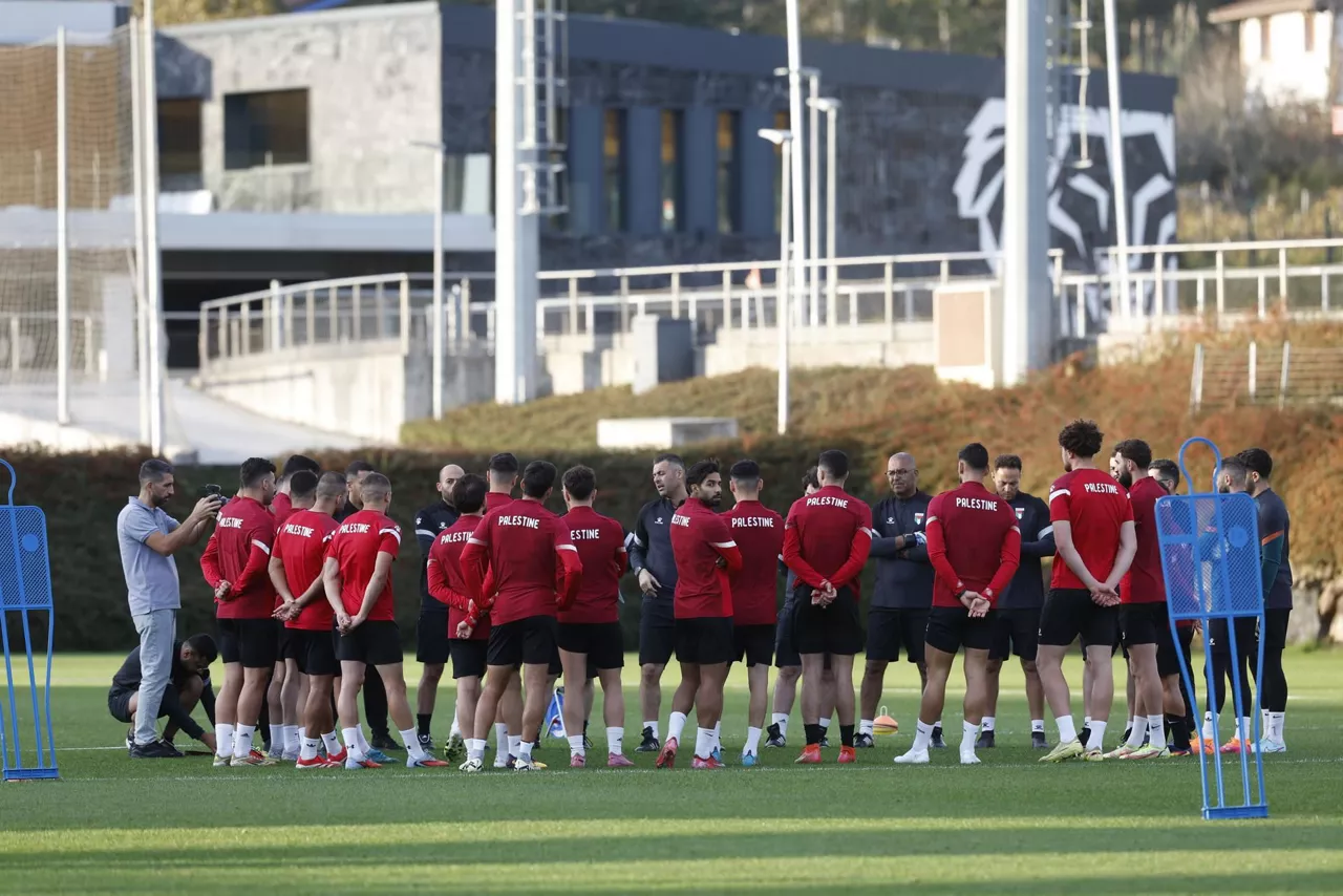 Palestina-entrenamiento-Lezama