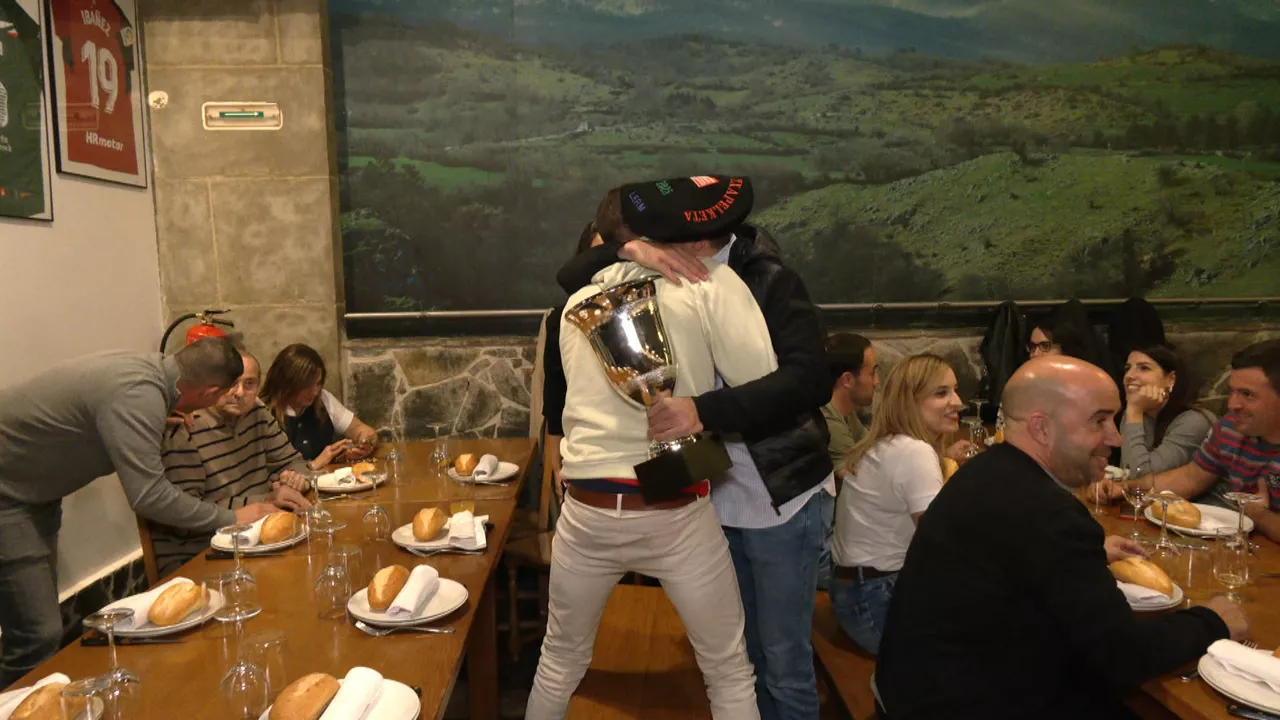 20251116235542_peio-etxeberria-harrera_