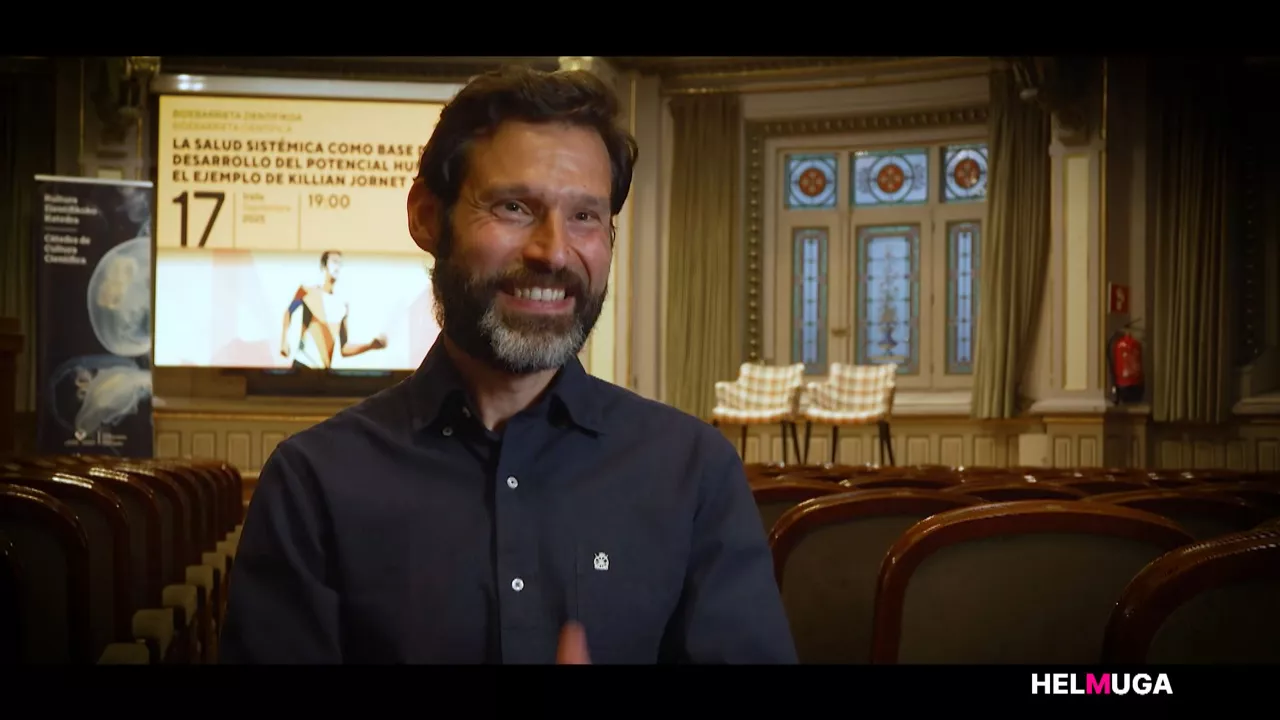 Jesus Alvarez Herms, "Helmuga" saioan