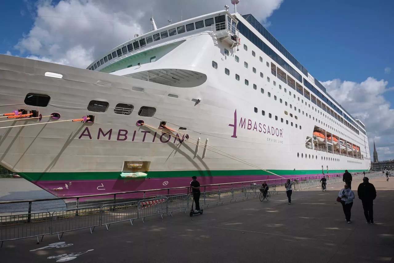 El Puerto de Bilbao mantiene escala del crucero afectado por un brote de gastroenteritis