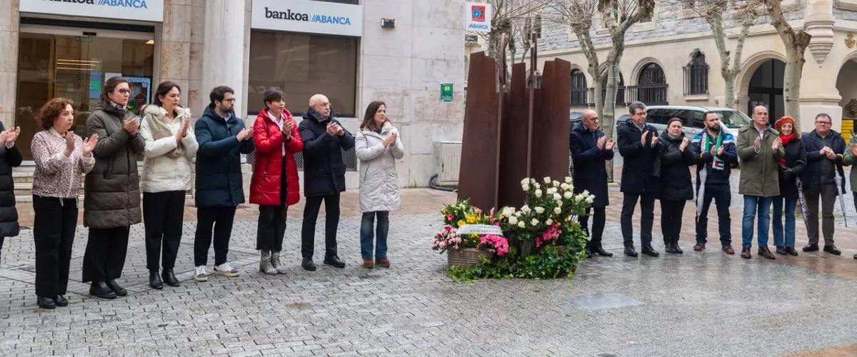 azazeta omenaldia homenaje gasteiz vitoria