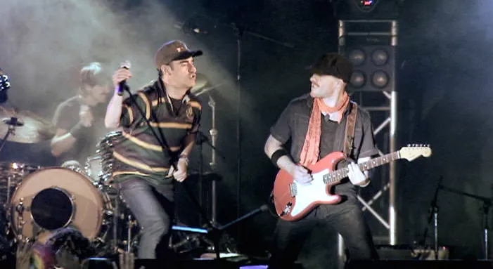 <img style="float:left;margin:5px;" src="http://10.126.2.21/media/images/2010/11/30/386355/386355_KUL_GATIBU_copy_thumbnail.jpg"/><br/><strong>Gatibu zuzenean EITB</strong>