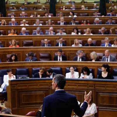 MADRID, 17/06/2026.- El presidente del Gobierno, Pedro Sánchez, durante su intervención en el pleno del Congreso, donde responde a preguntas del PP, PNV y Podemos. EFE/  Javier Lizon
