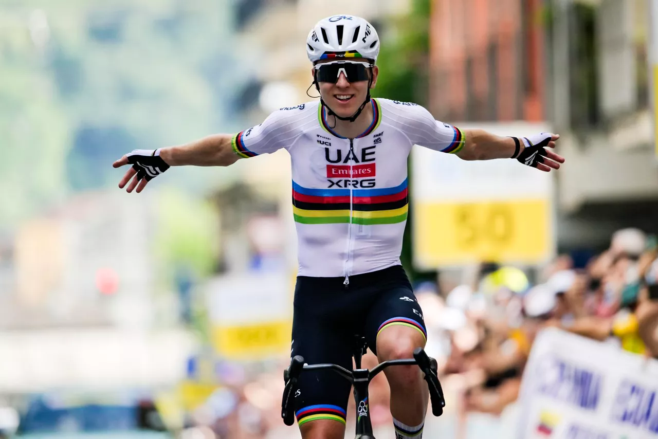 Sondrio (Italy), 17/06/2026.- The winner of the stage Tadej Pogacar from Slovenia of UAE Team Emirates-XRG celebrates after crossing the finish line during the first stage of the 89th Tour de Suisse UCI World Tour cycling race, a 144 km race with start and finish in Sondrio, Italy, 17 June 2026. (Ciclismo, Italia, Eslovenia) EFE/EPA/GIAN EHRENZELLER
