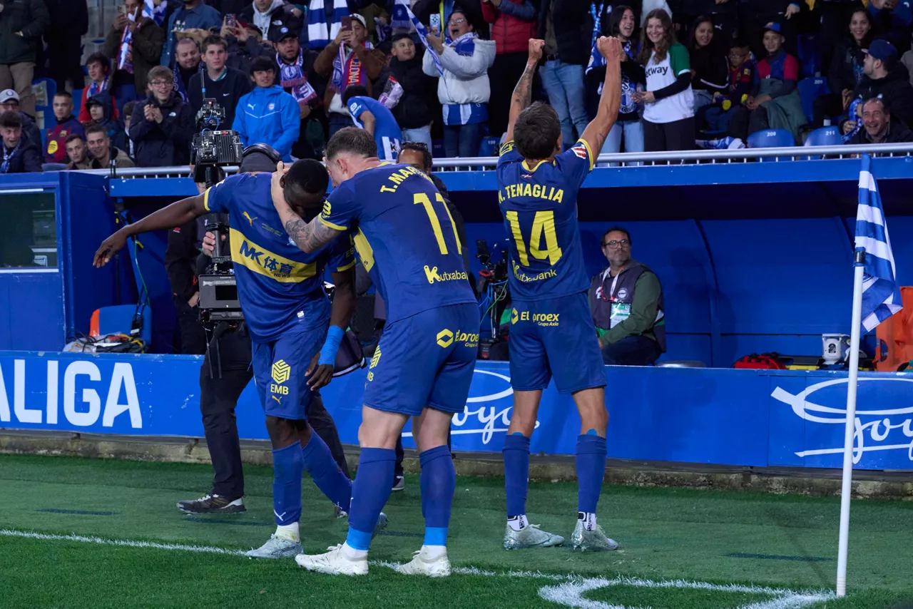 Diabate-Alaves-FCBarcelona-LaLiga-EA-Sports