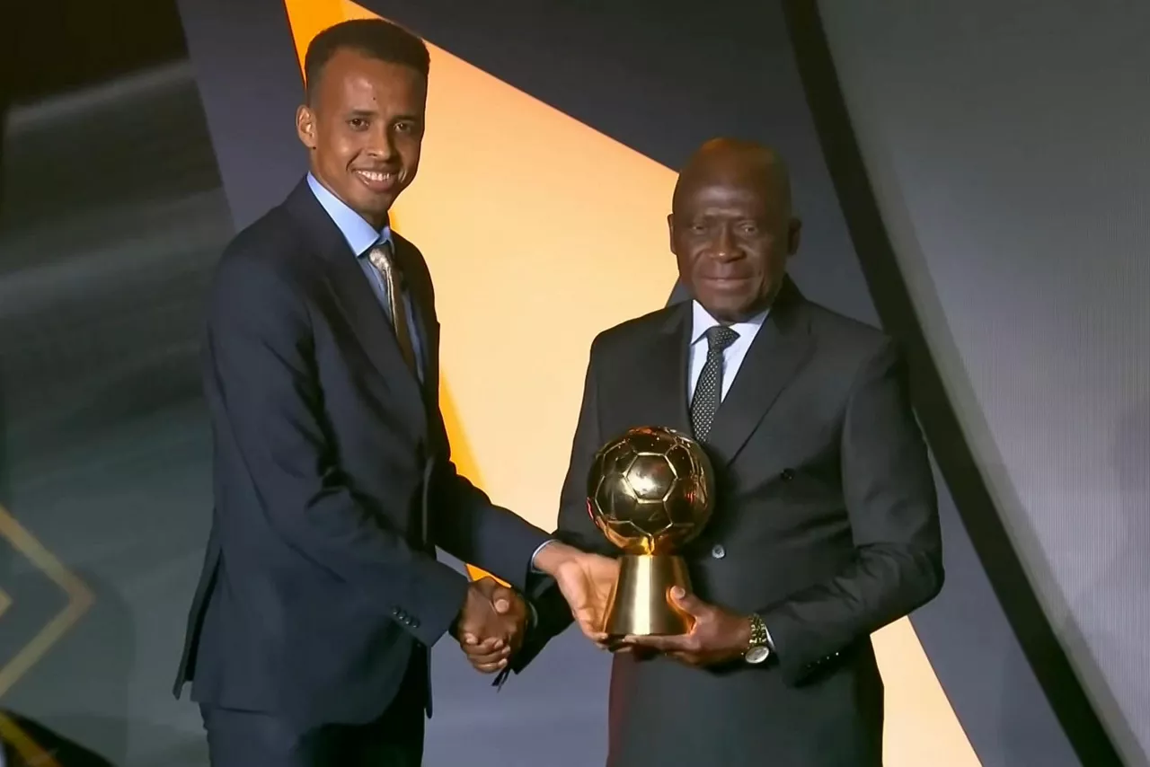 Omar-Abdulkadir-Artan-arbitro-somali