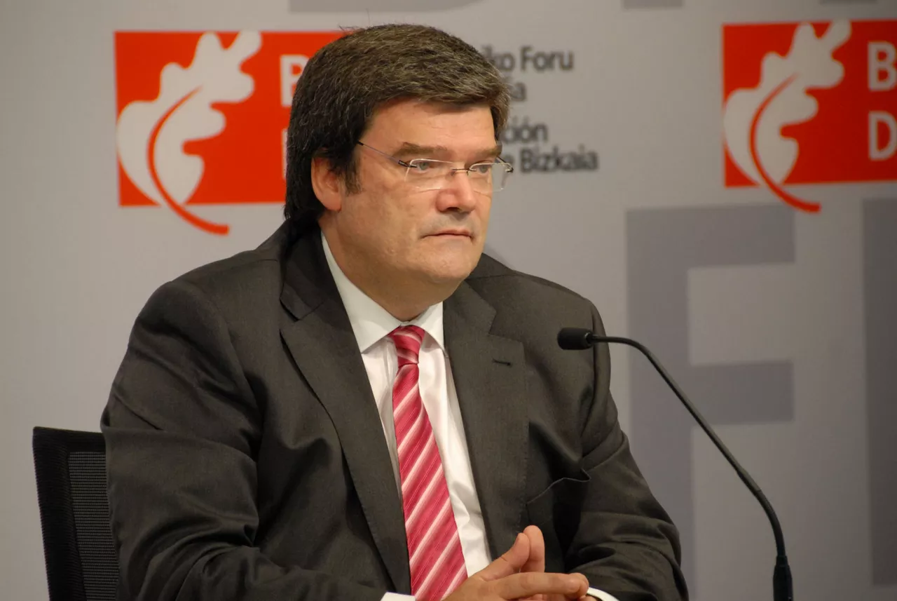 Juan Maria Aburto Bizkaiko Aldundiko bozeramailea.