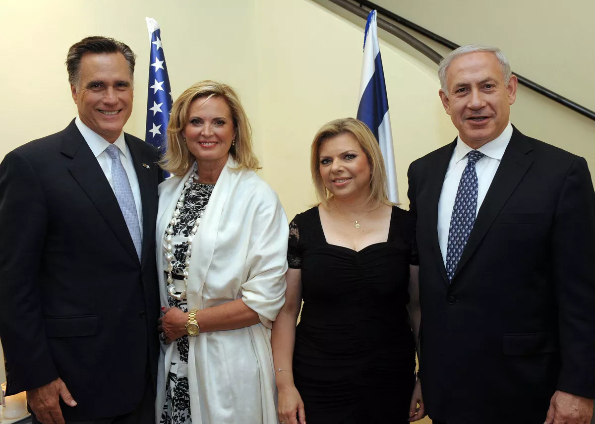 De izquierda a derecha: Mitt Romney, Ann Lois Romney, Sara Netanyahu y el Primer Ministro israelí, Benjamin Netanyahu. Foto: EFE