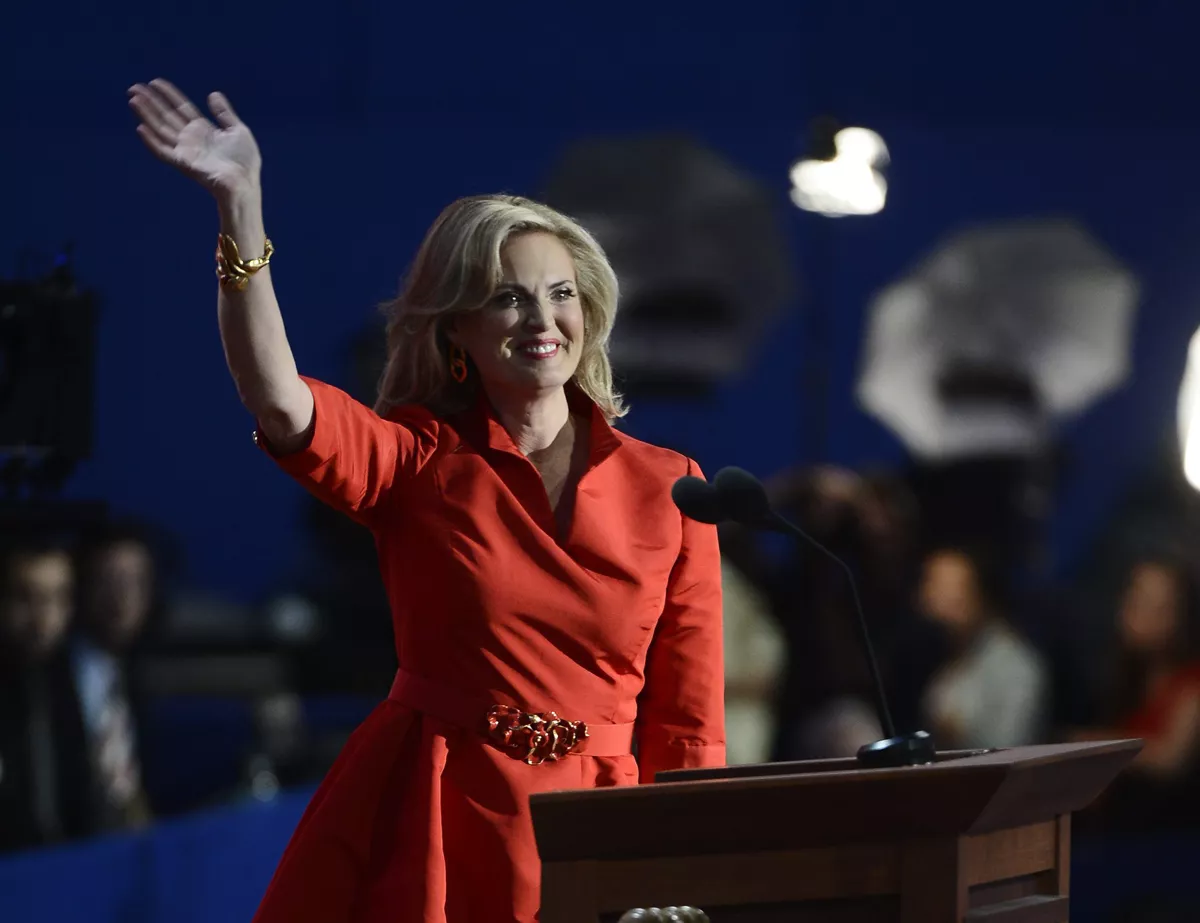 "<img style=""float:left;margin:5px;"" src=""http://10.126.2.21/media/images/2012/08/29/704092/704092_ann-romney_thumbnail.jpg""/><br/><strong>ann romney convencion republicana eeuu elecciones efe</strong>"