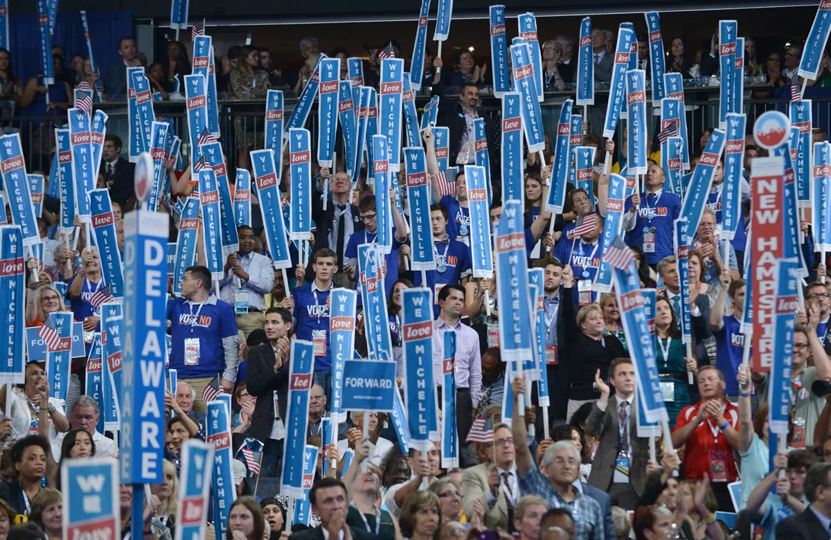 Los asistentes demostraron su apoyo a Michelle Obama. Foto: EFE