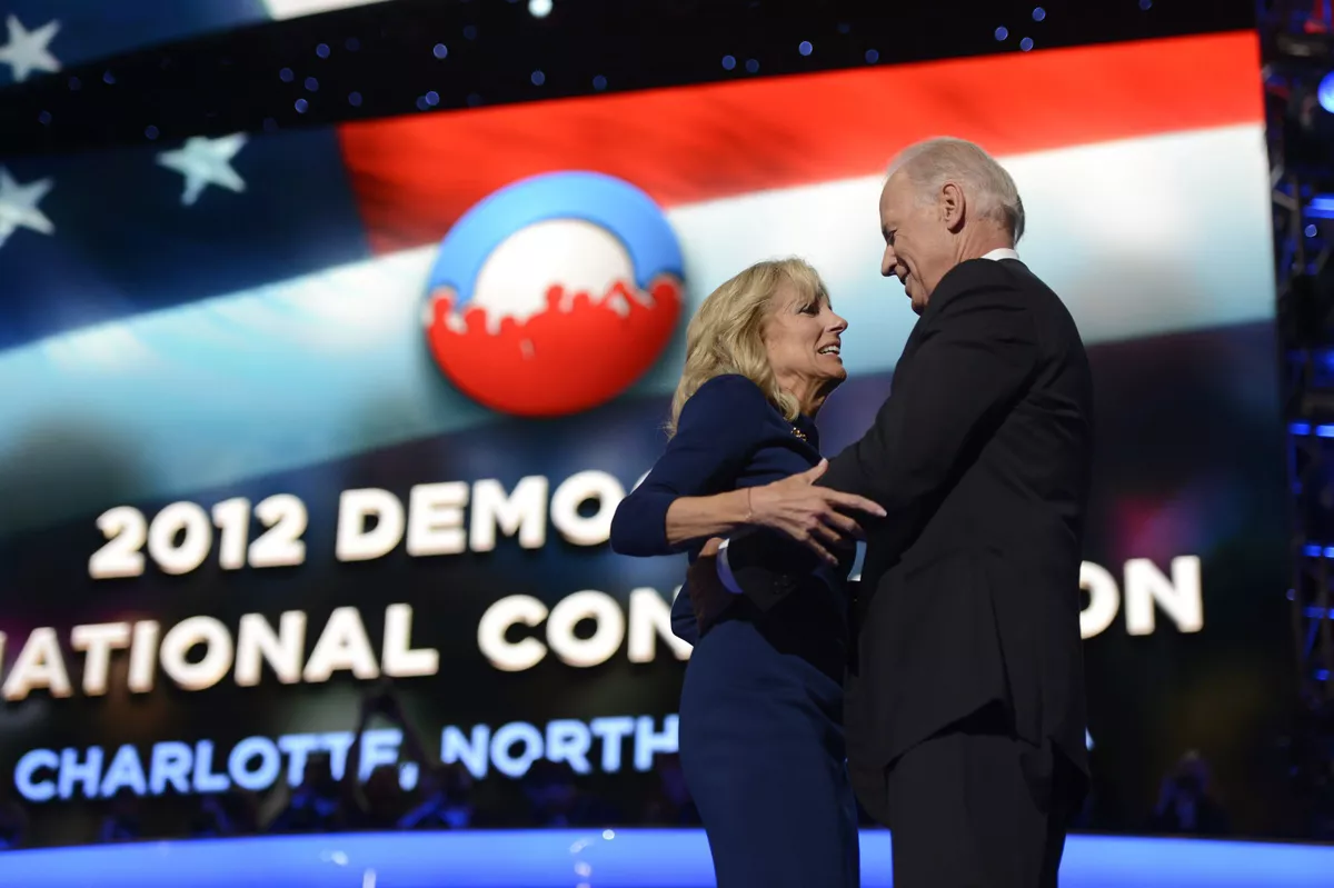 El vicepresidente Joe Biden junto a su mujer Jill. Foto: EFE