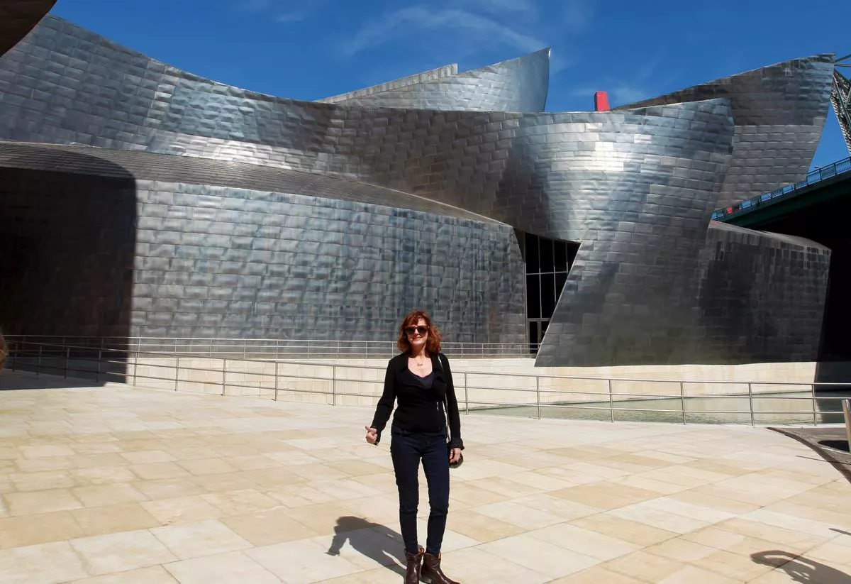 <img style="float:left;margin:5px;" src="http://10.126.2.21/media/images/2012/09/21/713009/713009_sarandon0_thumbnail.jpg"/><br/><strong>susan sarandon efe</strong>