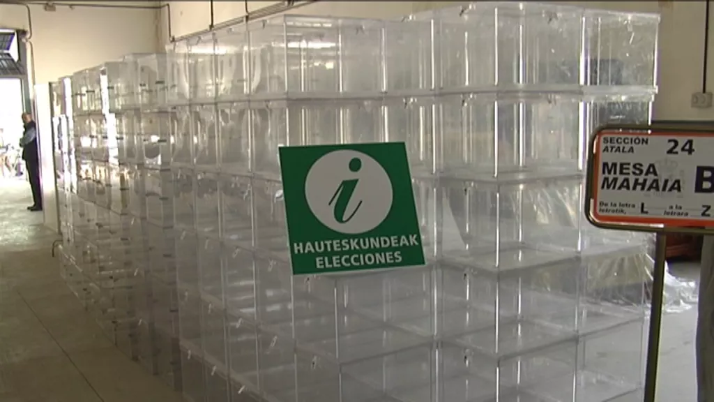 Preparadas las urnas electorales.