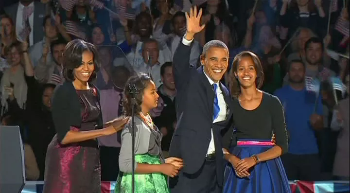 "<img style=""float:left;margin:5px;"" src=""http://10.126.2.21/media/images/2012/11/07/734083/734083_obama_familia_thumbnail.jpg""/><br/><strong>Obama familiarekin ospatzen eitb</strong>"