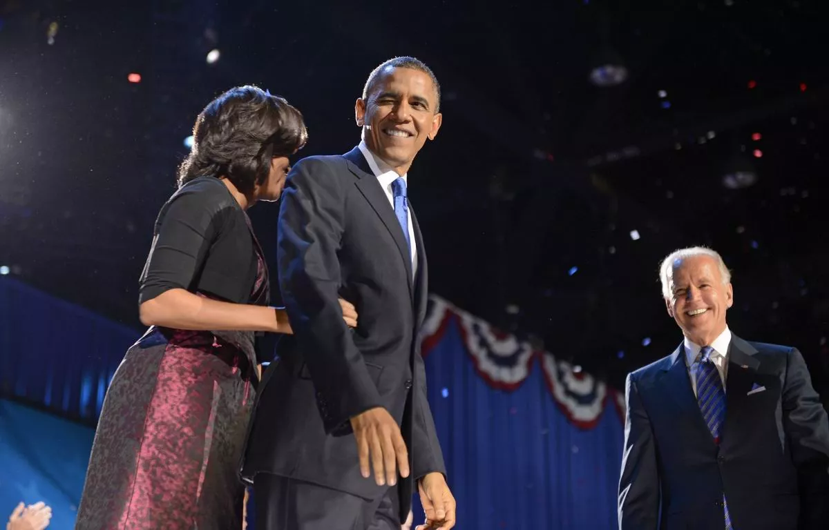 "<img style=""float:left;margin:5px;"" src=""http://10.126.2.21/media/images/2012/11/07/734159/734159_obama_contento_thumbnail.jpg""/><br/><strong>barack obama contento eeuu elecciones</strong>"