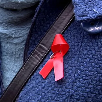 <img style="float:left;margin:5px;" src="http://10.126.2.21/media/images/2012/12/01/746282/746282_sida2_thumbnail.jpg"/><br/><strong>Hiesa_sida_EITB</strong>