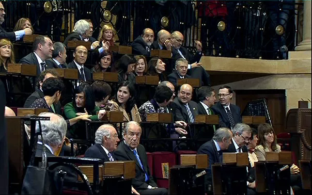 Iñigo Urkulluren karguaren zina. Irudia: EITB