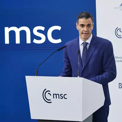 Sánchez dice a sus socios de la OTAN que el rearme nuclear es una "apuesta peligrosa"