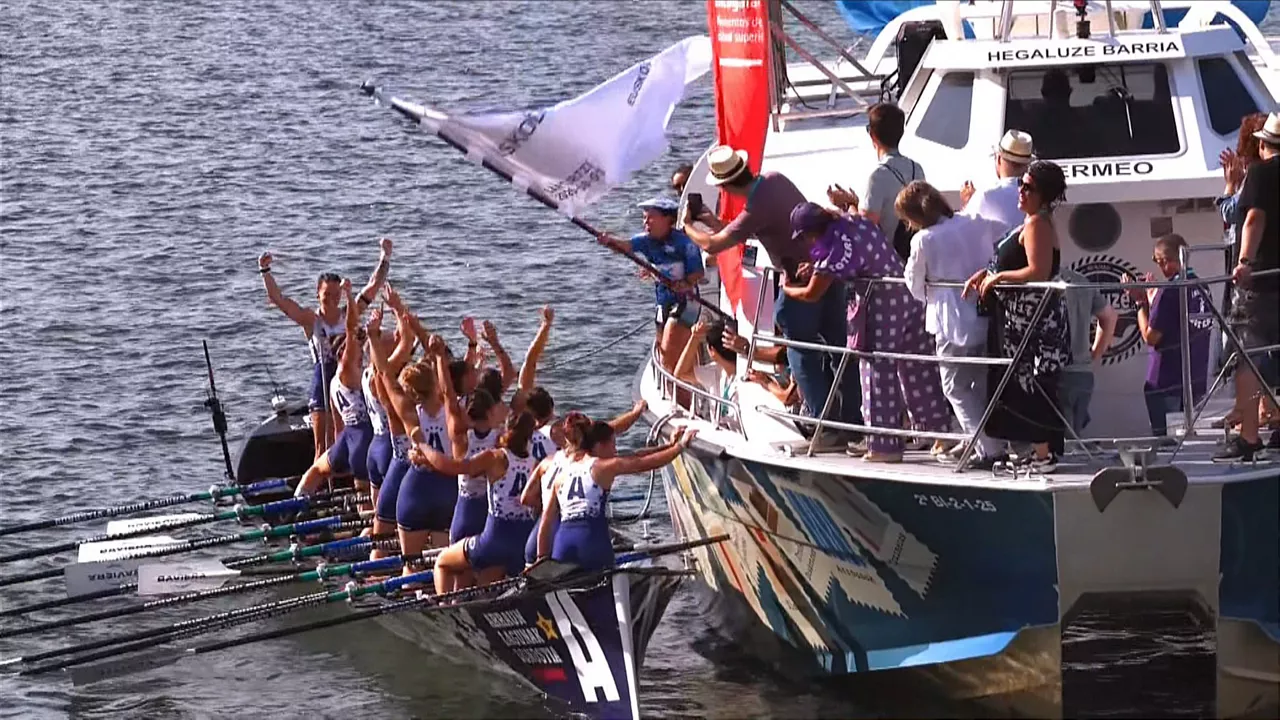 Arraun Lagunak bandera Santurtzin