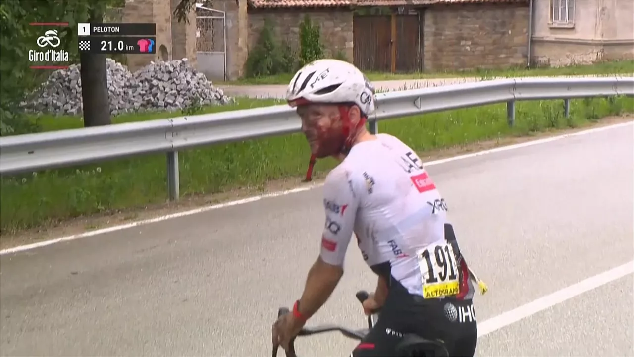 Adam Yates Giroko erorikoan