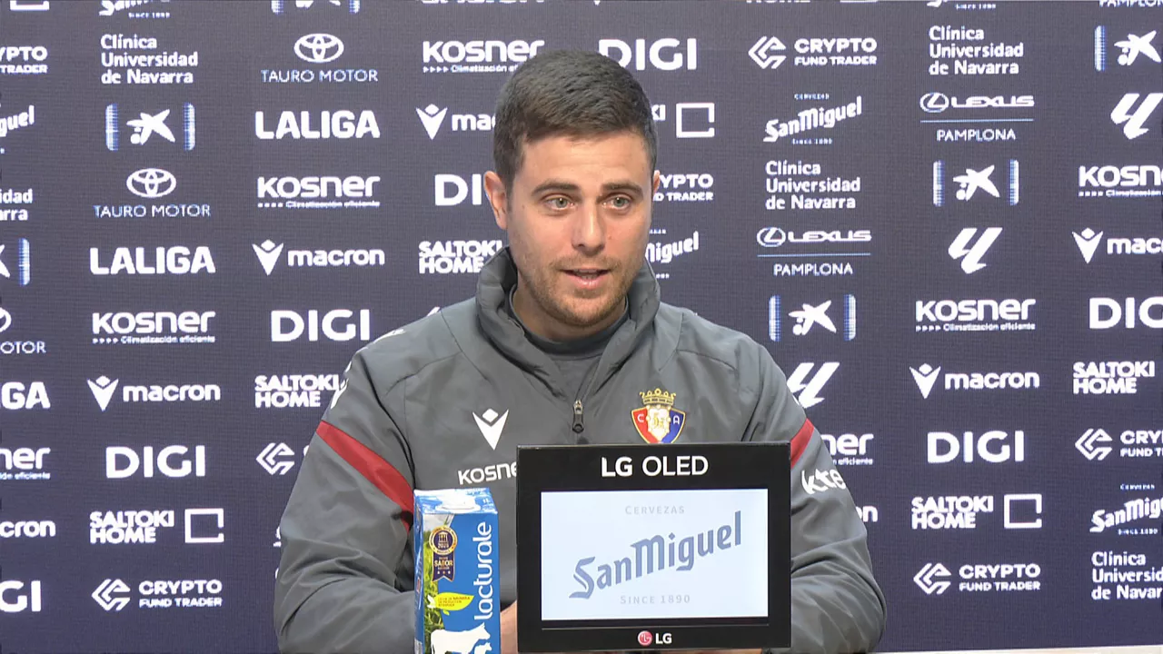 Alessio Lisci, Osasunako entrenatzailea.