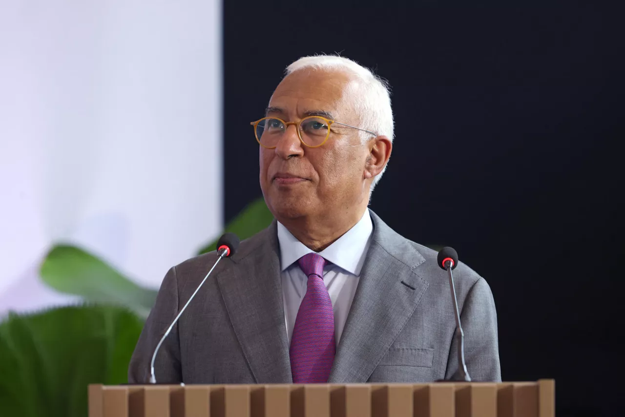 AME6101. ASUNCIÓN (PARAGUAY), 17/01/2026.- El presidente del Consejo Europeo, António Costa, habla en una rueda de prensa este sábado, en Asunción (Paraguay). Costa afirmó que coordina una "respuesta conjunta" de los Veintisiete frente a los aranceles anunciados por el líder estadounidense, Donald Trump, contra los países europeos que enviaron tropas a Groenlandia y que no apoyen su plan de anexión de la isla. EE/ Juan Pablo Pino
