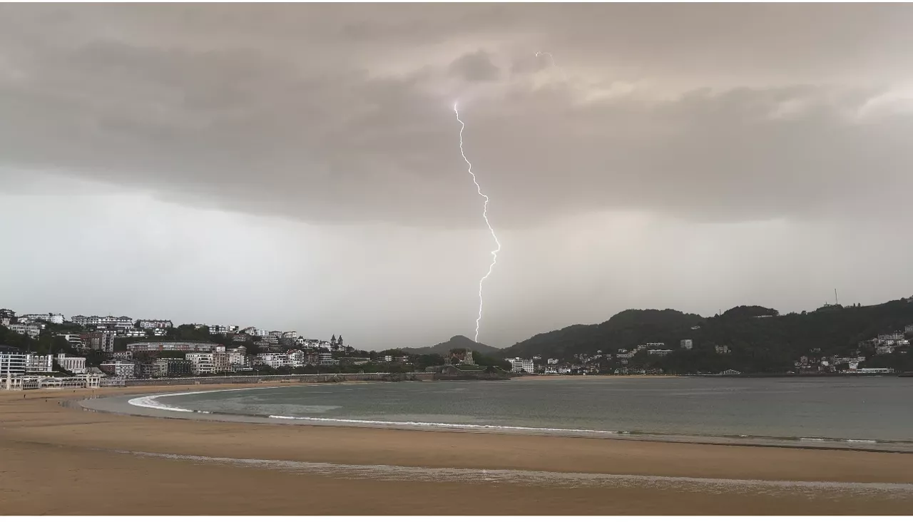 Storm in San Sebastian, May 2, 2025. File photo: Ariana Ascunce