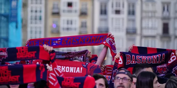 Baskoniako koloreak, non-nahi. Argazkia: Europa Press