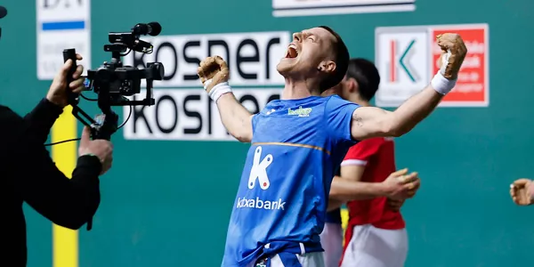 Unai Lasoren orrua, finala amaituta. Argazkia: EFE