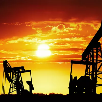 imagen de una estacion petrolifera