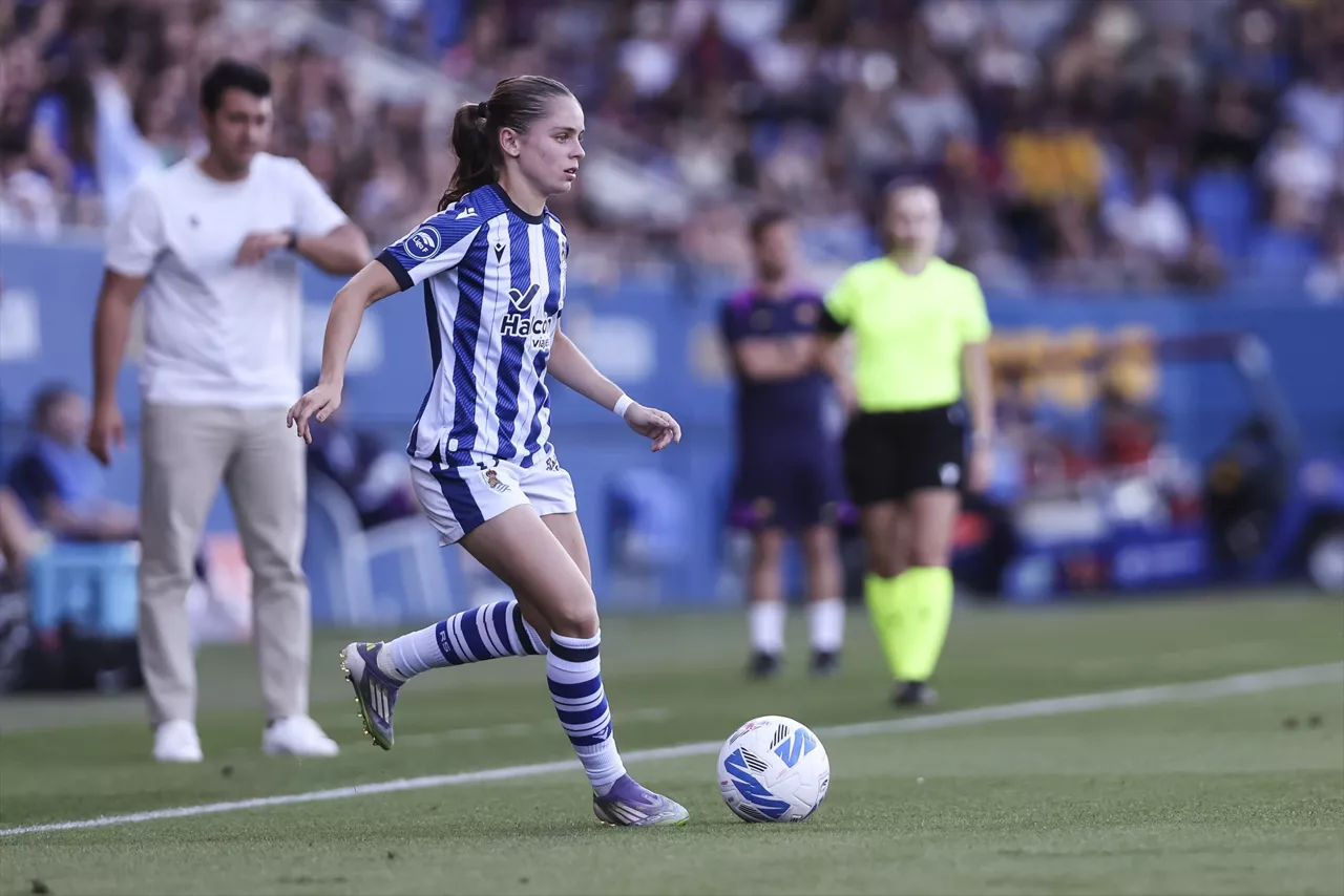 (Foto de ARCHIVO)

Cecilia Marcos Nabal of Real Sociedad in action during the Spanish Women league, Liga F, football match played between FC Barcelona and Real Sociedad at Johan Cruyff Stadium on May 27, 2026 in Sant Joan Despi, Barcelona.



Javier Borrego / AFP7 / Europa Press

27/5/2026 ONLY FOR USE IN SPAIN