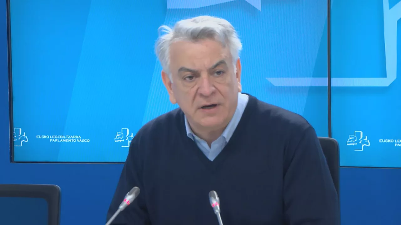 Rueda de prensa de Javier de Andrés, presidente del PP vasco