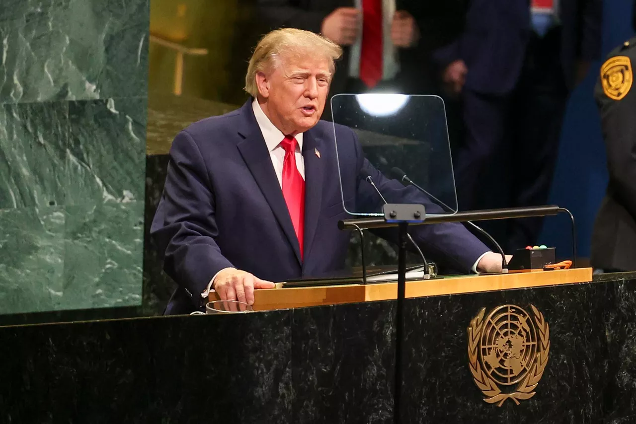 NEW YORK (United States), 22/09/2026.- US President Donald Trump delivers his speech during the General Debate of the 81st session of the United Nations (UN) General Assembly at United Nations Headquarters in New York, New York, USA, 22 September 2026. (Nueva York) EFE/EPA/SARAH YENESEL
