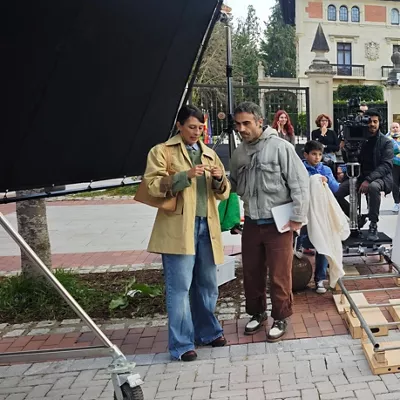 "Izaki pixkat gardenak" seriearen errodajea