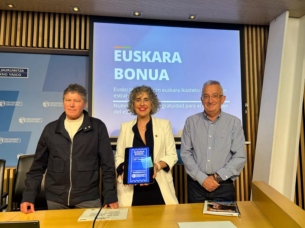 Aitor Aldasoro, Ibone Bengoetxea, Jokin Azkue