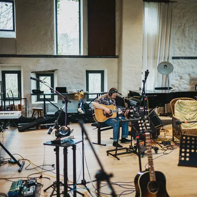 Eñaut Elorrieta estudioan