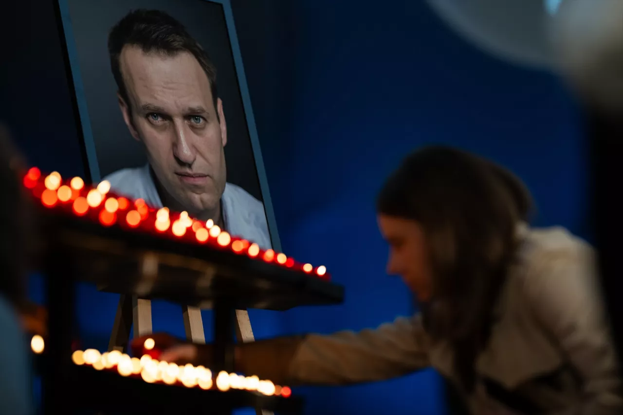 velas en memoria de Navalni Navalny en Berlin