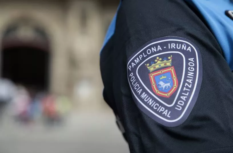 (Foto de ARCHIVO)

Imagen del uniforme de un agente de Policía Municipal



REMITIDA / HANDOUT por AYUNTAMIENTO DE PAMPLONA - CARLOS MERINO NOGAL

Fotografía remitida a medios de comunicación exclusivamente para ilustrar la noticia a la que hace referencia la imagen, y citando la procedencia de la imagen en la firma

27/3/2020