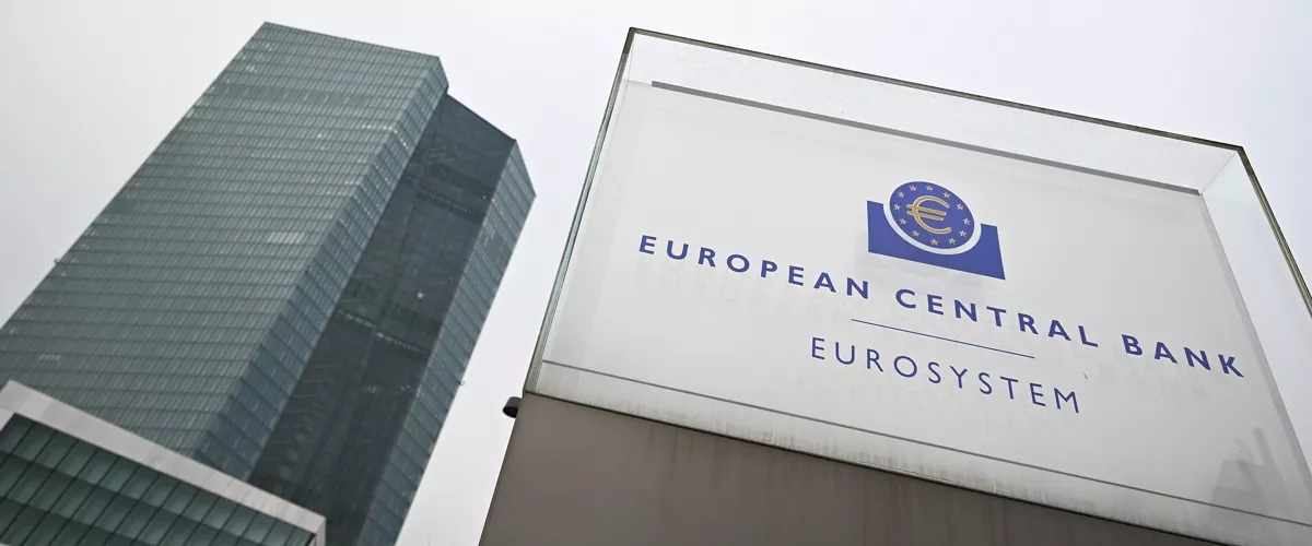(Foto de ARCHIVO)

12 December 2024, Hesse, Frankfurt_Main: A stele with the inscription "European Central Bank - Eurosystem" stands in front of the European Central Bank (ECB) in the east of Frankfurt. Photo: Arne Dedert/dpa



12/12/2024 ONLY FOR USE IN SPAIN