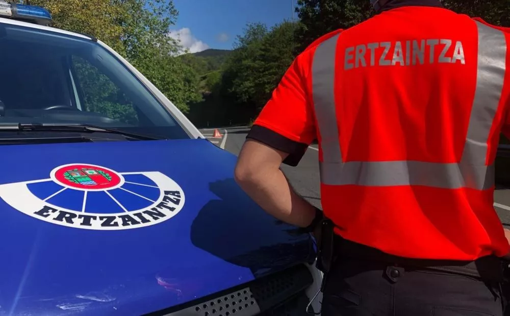 (Foto de ARCHIVO)

Ertzaintza



REMITIDA / HANDOUT por DEPARTAMENTO DE SEGURIDAD

Fotografía remitida a medios de comunicación exclusivamente para ilustrar la noticia a la que hace referencia la imagen, y citando la procedencia de la imagen en la firma

02/11/2025