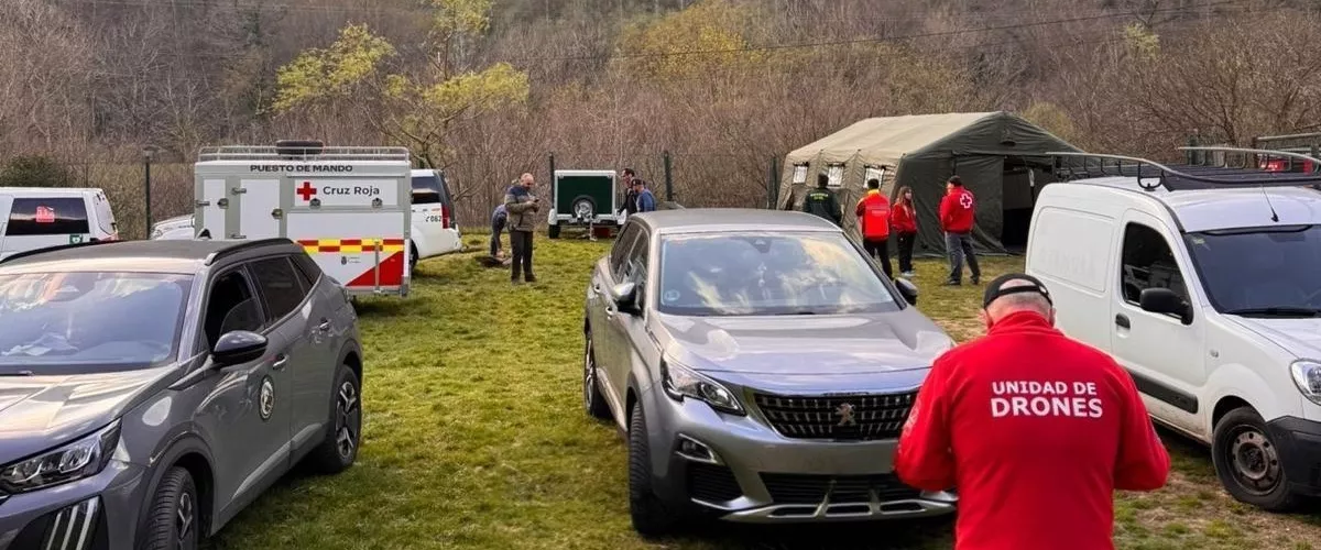 Un operativo de 40 personas, dos helicópteros y 15 vehículos busca a un senderista desaparecido en Arredondo



REMITIDA / HANDOUT por GOBIERNO DE CANTABRIA

Fotografía remitida a medios de comunicación exclusivamente para ilustrar la noticia a la que hace referencia la imagen, y citando la procedencia de la imagen en la firma

22/3/2026