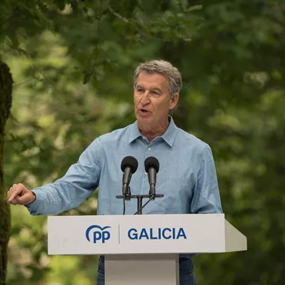 El presidente del Partido Popular, Alberto Núñez Feijóo, durante el acto de apertura del curso político del PP, a 29 de agosto de 2026, en Cerdedo-Cotobade, Pontevedra, Galicia (España). El encuentro de este año ha estado condicionado por la crisis migratoria de Ceuta, en un inicio de curso que precede además a un periodo con varias citas electorales en el horizonte.



Elena Fernández / Europa Press

29 AGOSTO 2026 PARTIDO POLÍTICO

29/8/2026