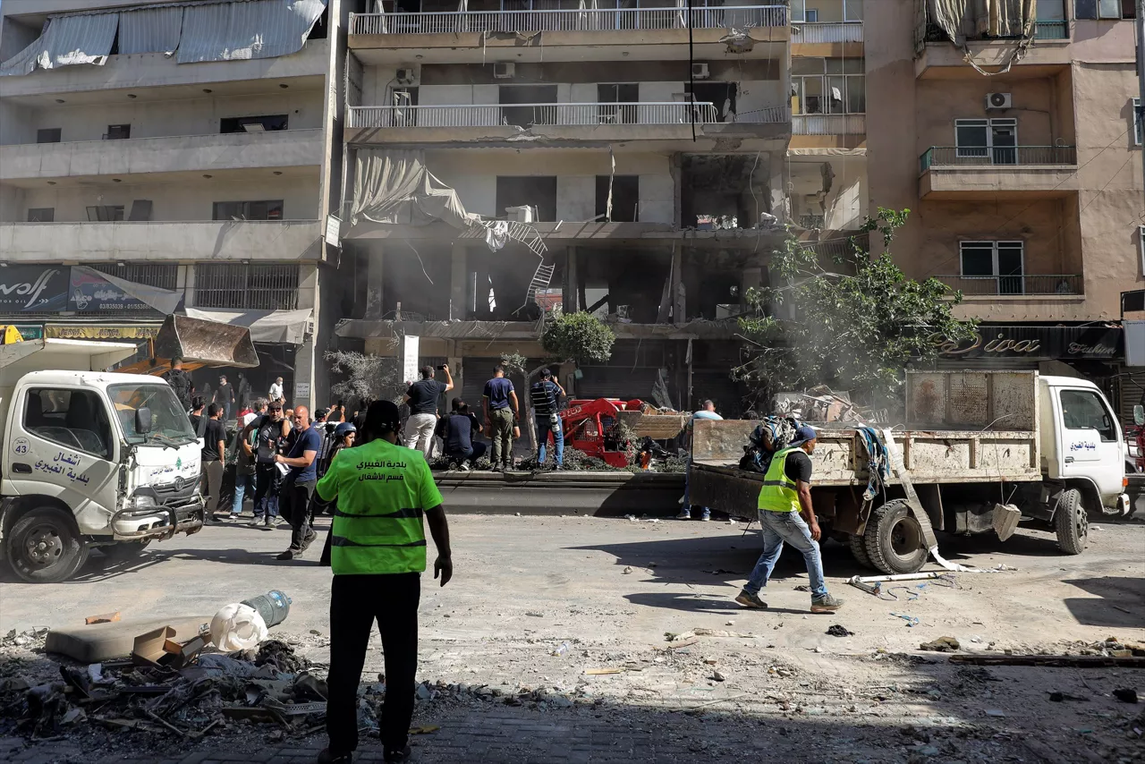 Israelek Libanoko hegoaldea bonbardatu du eta hainbat eraikin suntsitu ditu (ekainak 14)